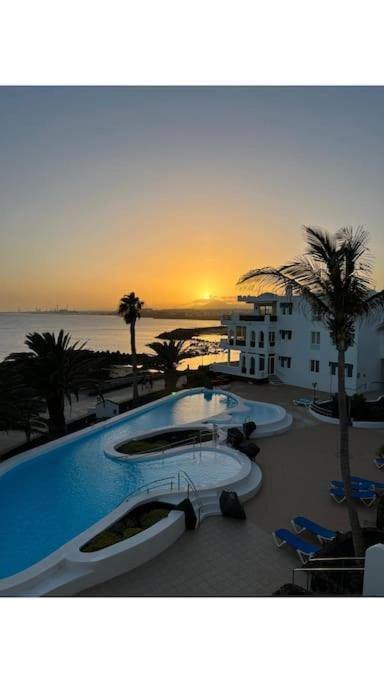 Penthouse Over The Sea Costa Teguise Exterior photo
